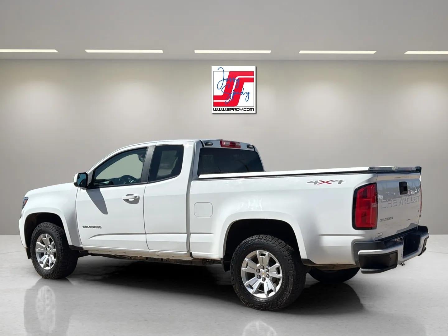 2022 Chevrolet Colorado — rear three-quarter view