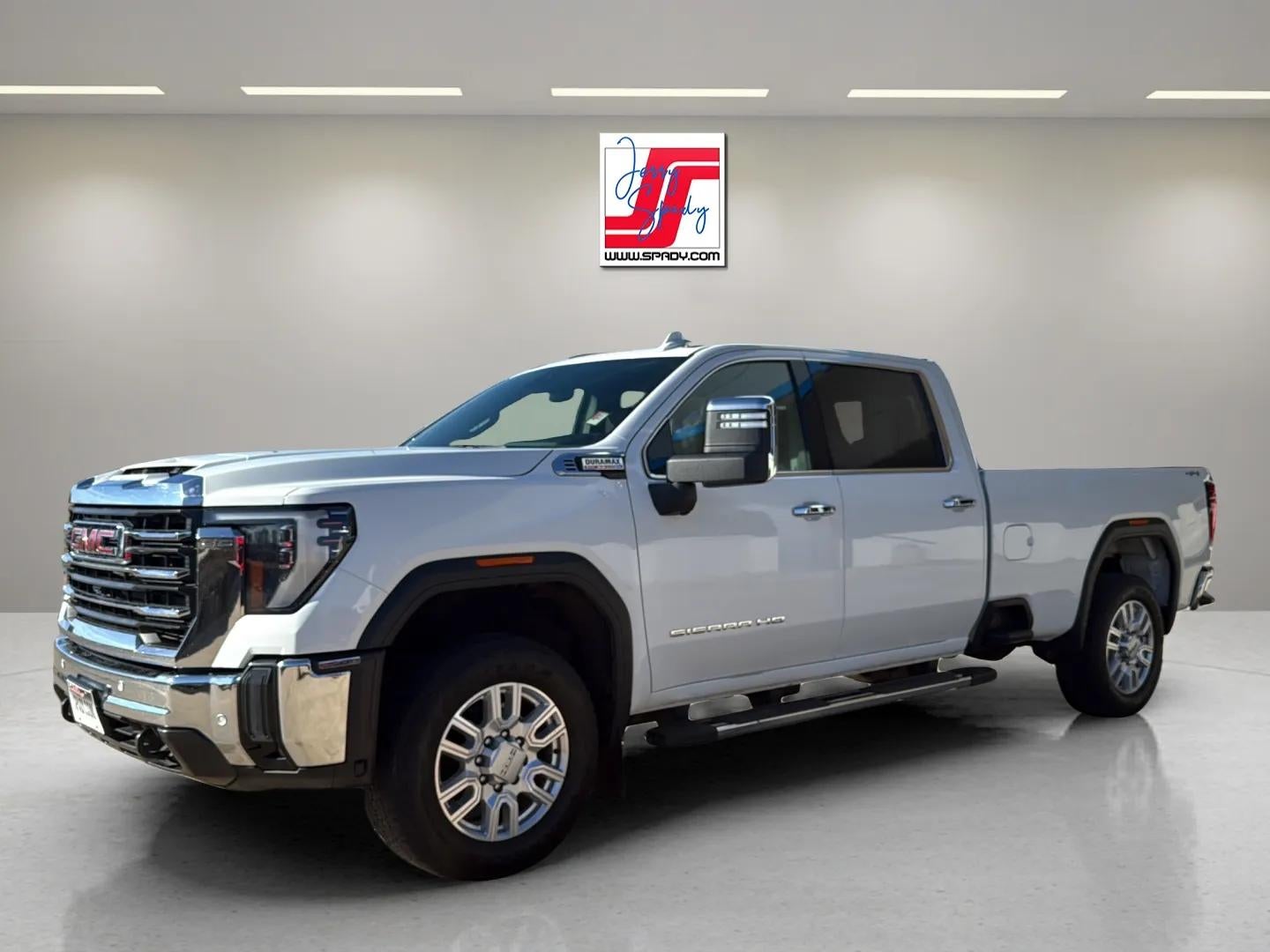 2024 GMC Sierra 2500 HD SLT in Summit White — front three-quarter view
