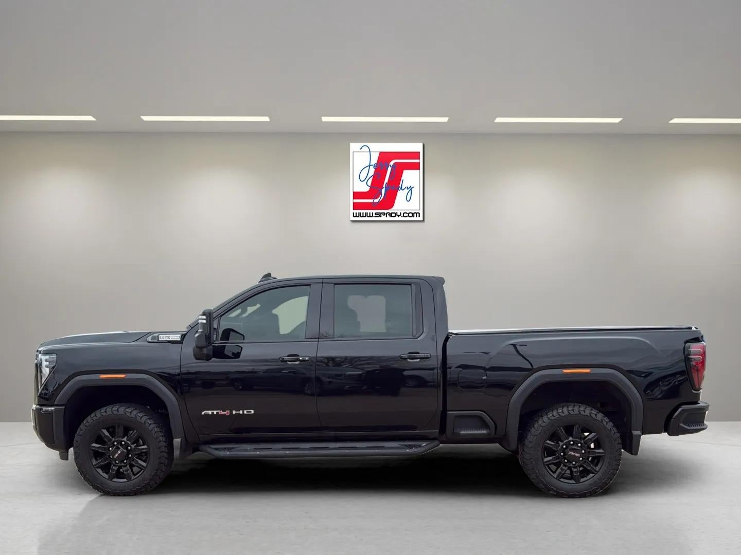 2025 GMC Sierra 2500 HD — side profile view